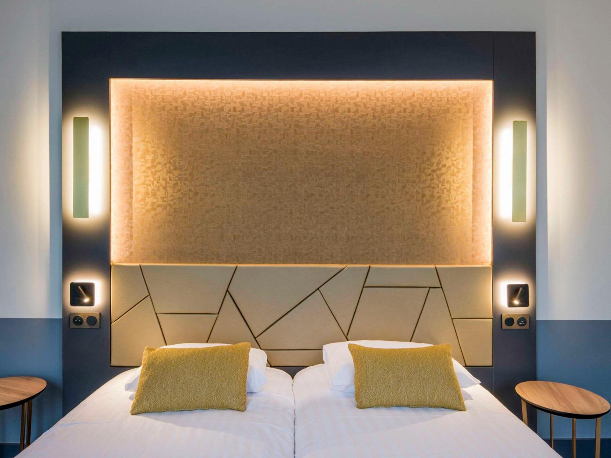 Hotel Mercure Rodez Cathedrale Bagian luar foto