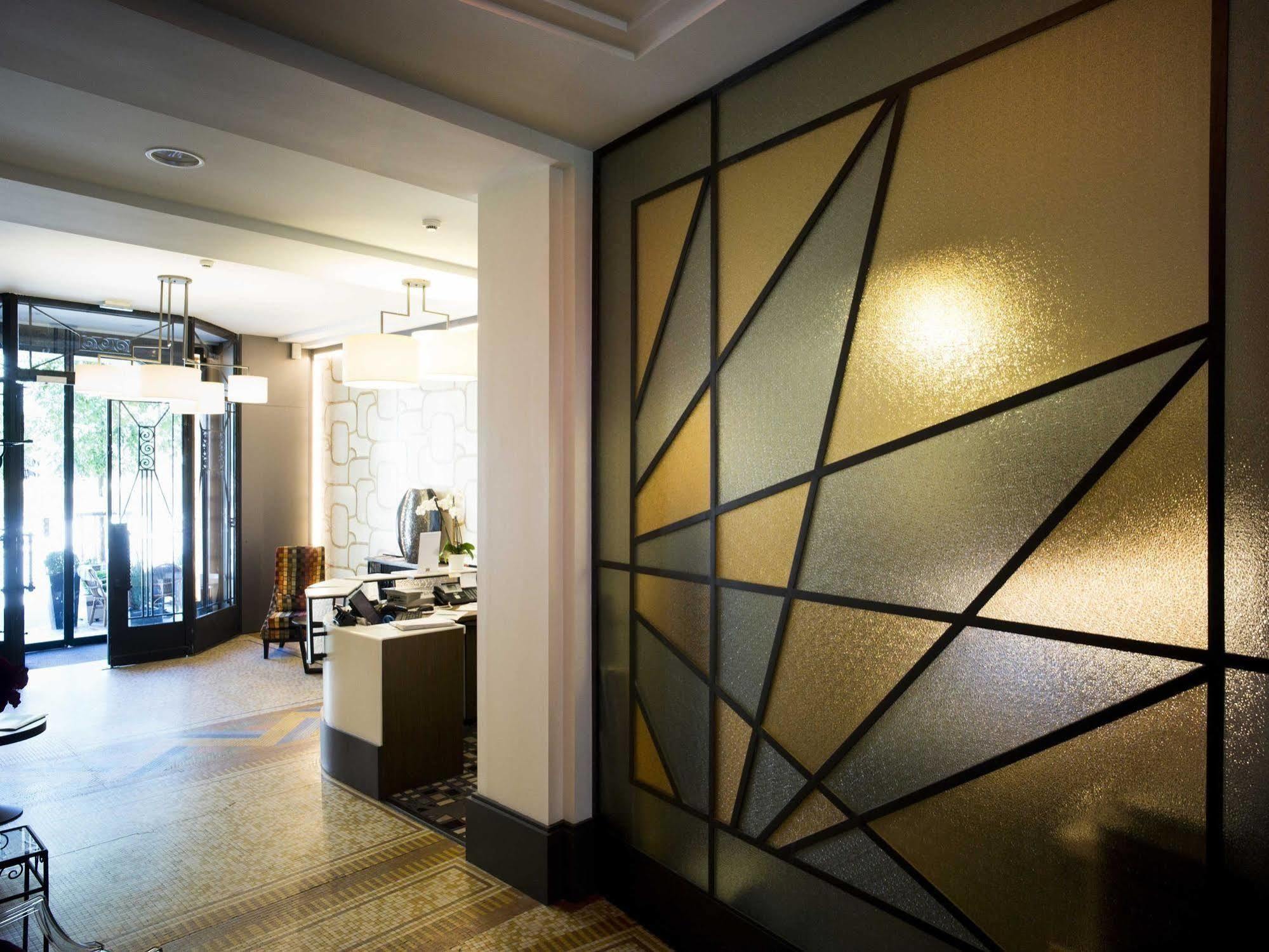 Hotel Mercure Rodez Cathedrale Bagian luar foto